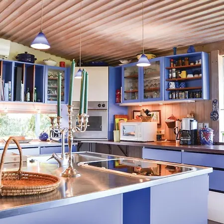 Three Bedroom Holiday In Vejby